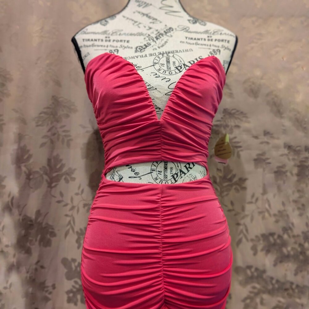 Windsor Fuchsia Ruched Strapless Formal Dress, Size S, New With Tags! - Picture 2 of 15